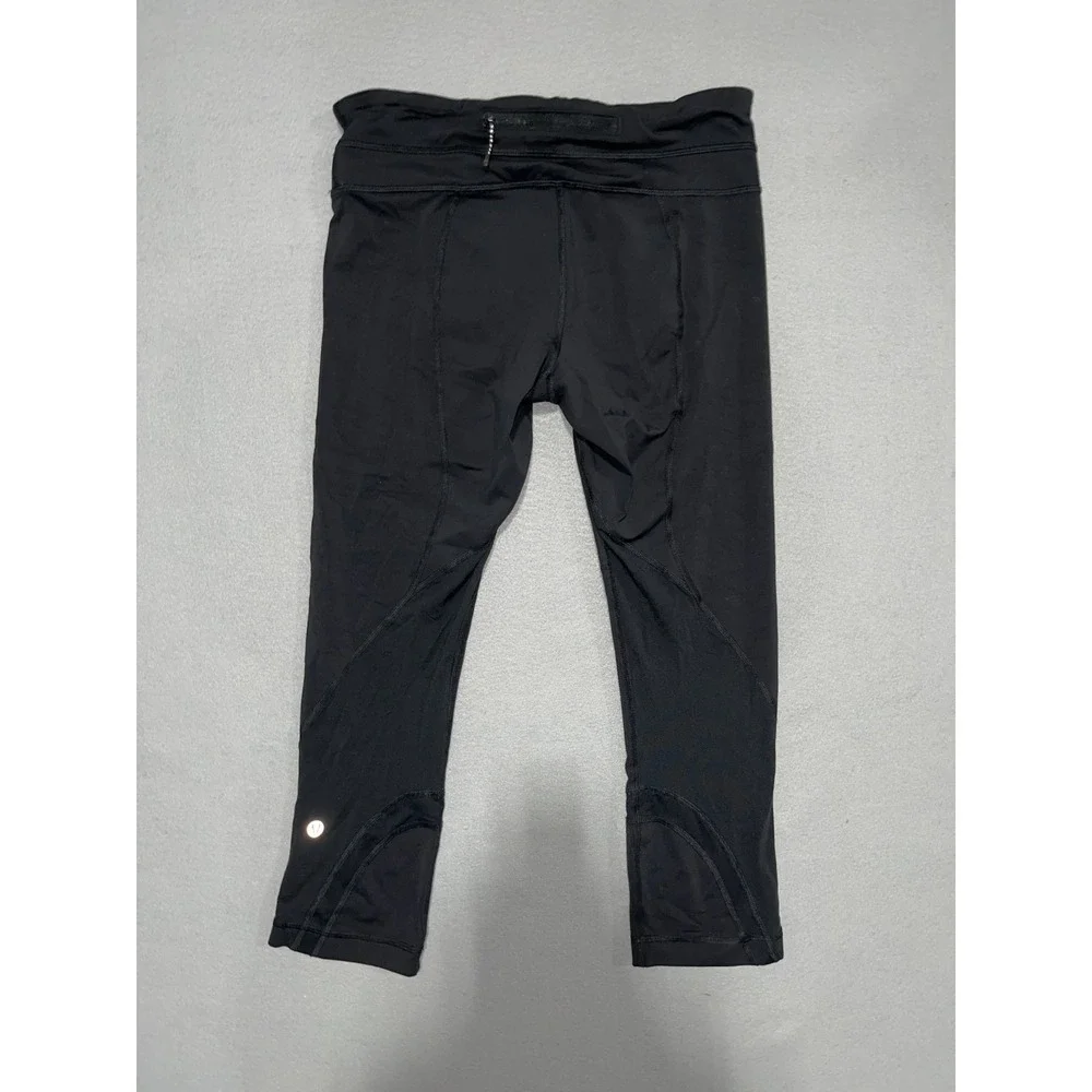 Lululemon Run Inspire Crop II Leggings Womens 6 Black Sweat Wicking Training‎